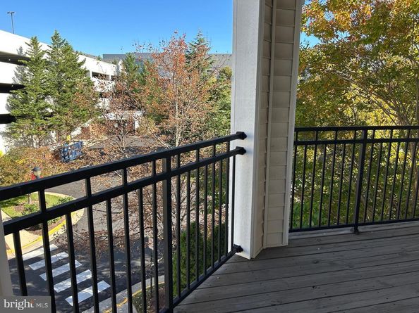 12933 Centre Park Circle 305, Herndon VA 20171