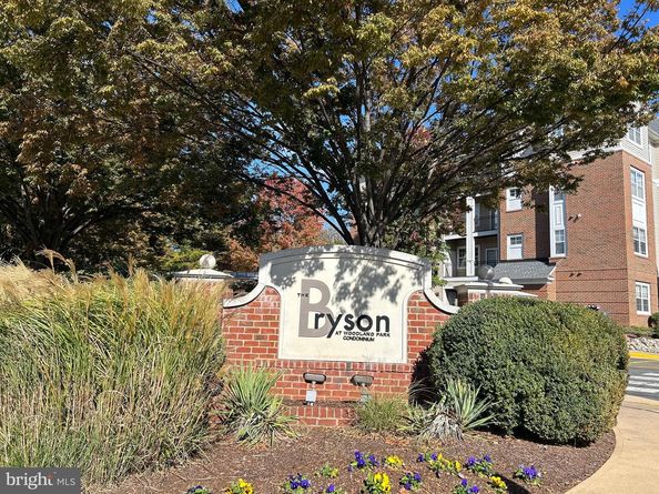 12933 Centre Park Circle 305, Herndon VA 20171