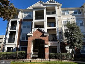 12933 Centre Park Circle 305, Herndon VA 20171