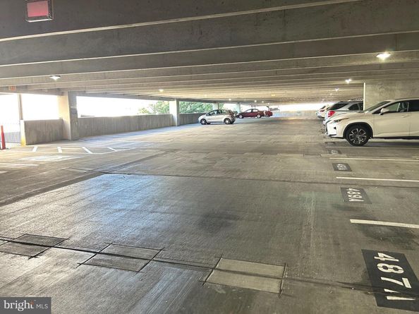 12933 Centre Park Circle 305, Herndon VA 20171