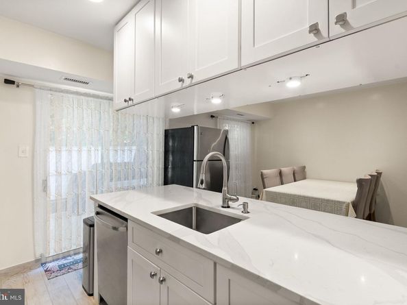 346 Lancaster Square, Sterling VA 20164