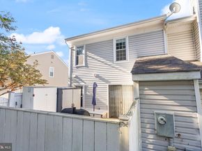 346 Lancaster Square, Sterling VA 20164