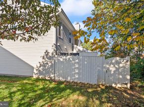 346 Lancaster Square, Sterling VA 20164