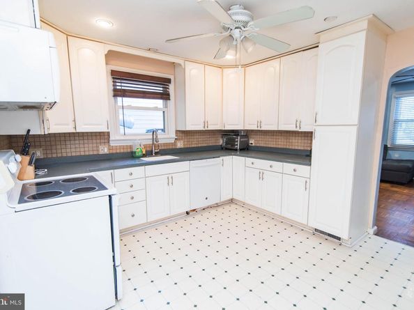 2320 Dixon Avenue, Croydon PA 19021