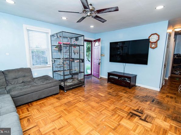 2320 Dixon Avenue, Croydon PA 19021