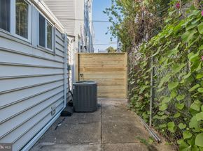 930 French Street, Philadelphia PA 19122