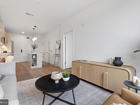 7175 12TH Street NW 421, Washington DC 20012