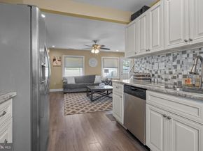50 Neptune Lane, Levittown PA 19054