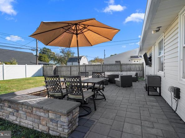 50 Neptune Lane, Levittown PA 19054