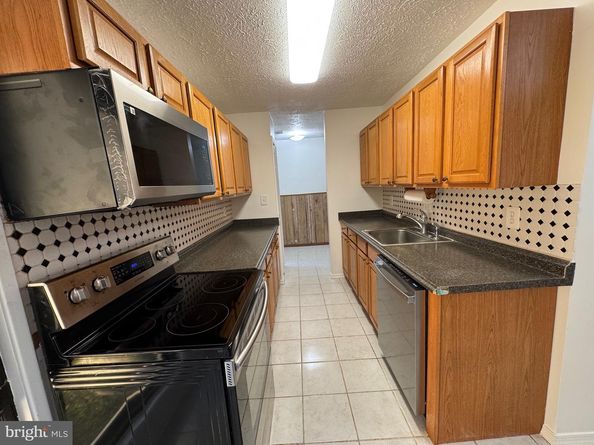 349 Reneau Way, Herndon VA 20170