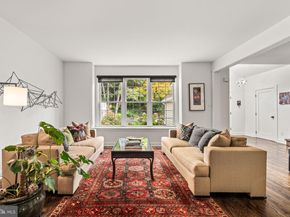 102 Dundee Mills Lane, Wallingford PA 19086