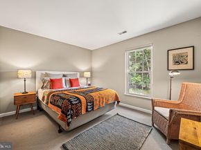 102 Dundee Mills Lane, Wallingford PA 19086