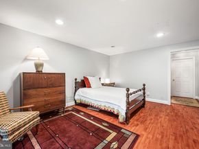 102 Dundee Mills Lane, Wallingford PA 19086