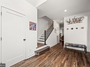 102 Dundee Mills Lane, Wallingford PA 19086