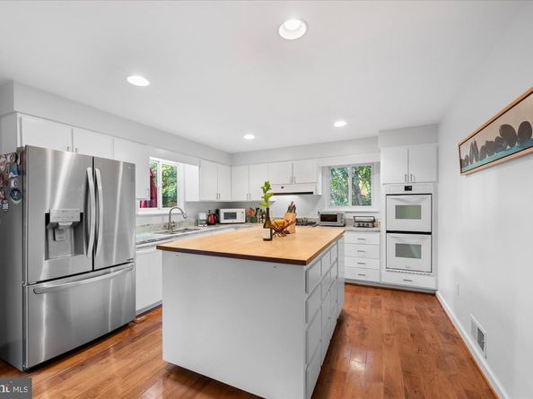 6952 Duncraig Court, Mclean VA 22101