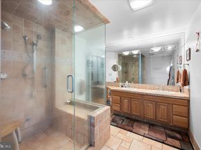 6952 Duncraig Court, Mclean VA 22101