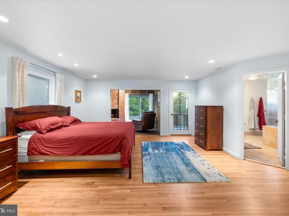 6952 Duncraig Court, Mclean VA 22101