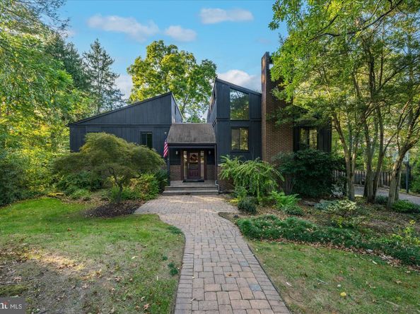 6952 Duncraig Court, Mclean VA 22101