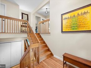 6952 Duncraig Court, Mclean VA 22101