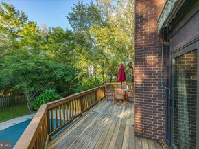 6952 Duncraig Court, Mclean VA 22101