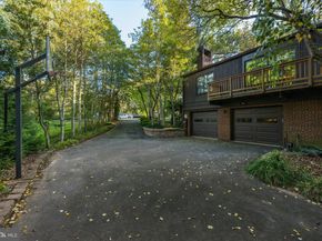 6952 Duncraig Court, Mclean VA 22101