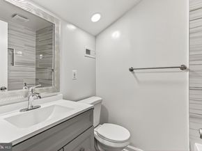 229 W Meadowland Lane, Sterling VA 20164