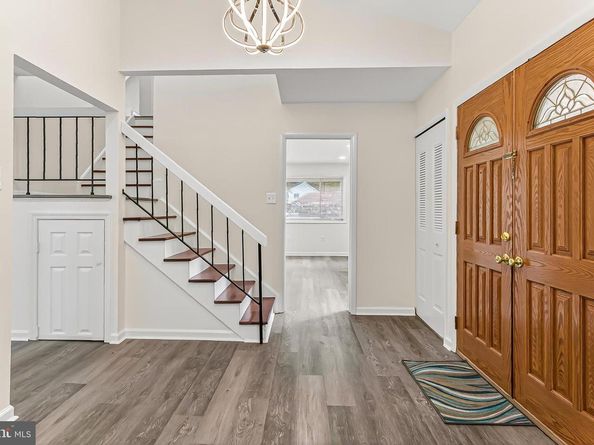 229 W Meadowland Lane, Sterling VA 20164
