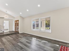 229 W Meadowland Lane, Sterling VA 20164