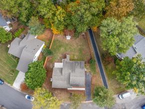 229 W Meadowland Lane, Sterling VA 20164