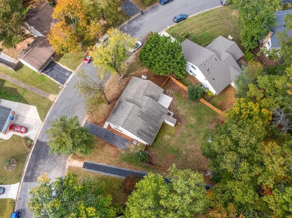 229 W Meadowland Lane, Sterling VA 20164