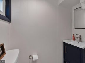 3252 Holly Hill Drive, Falls Church VA 22042