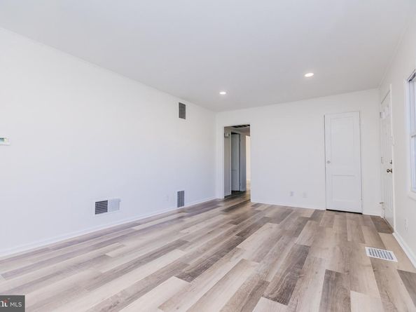 252 N Olds Boulevard, Fairless Hills PA 19030