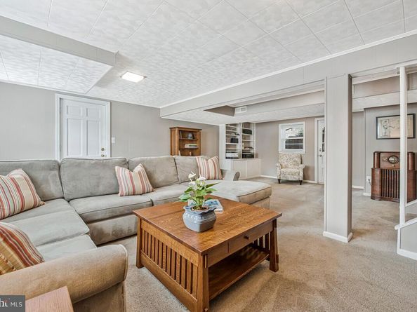5811 Ridgefield Road, Bethesda MD 20816