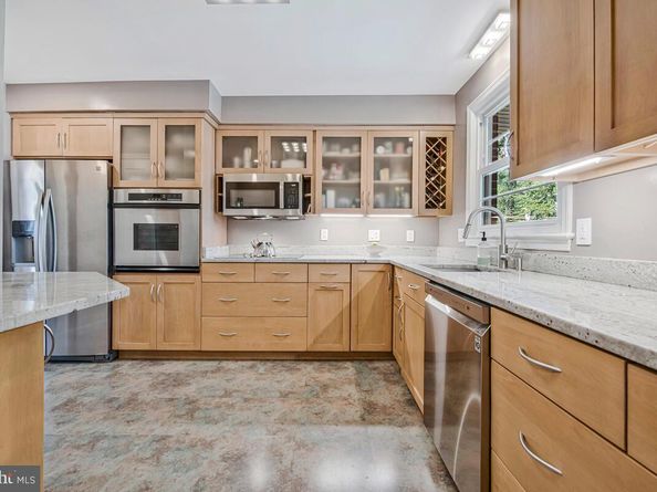 5811 Ridgefield Road, Bethesda MD 20816