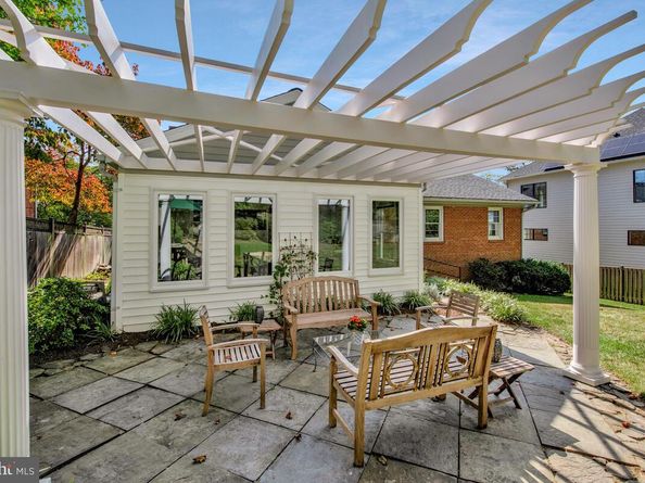 5811 Ridgefield Road, Bethesda MD 20816