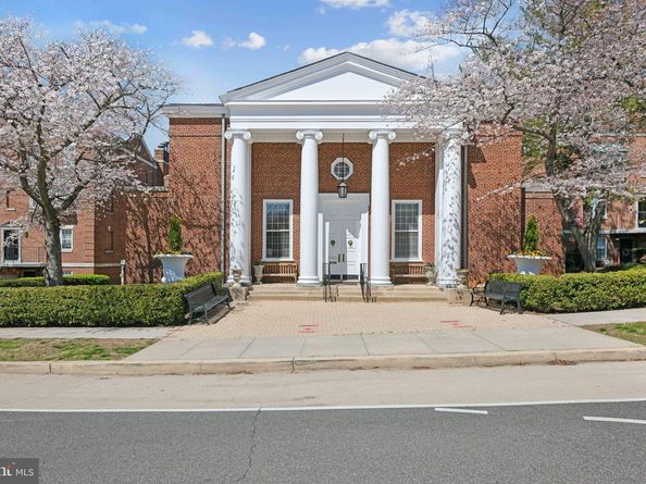 3470 39TH Street NW F678, Washington DC 20016