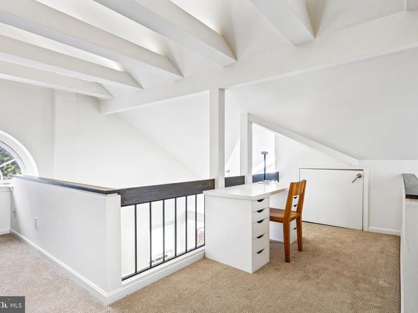 3470 39TH Street NW F678, Washington DC 20016