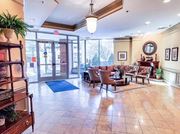 1001 N Vermont Street 811, Arlington VA 22201