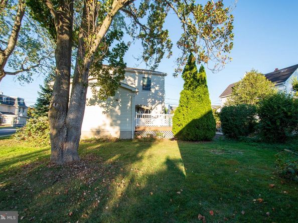 537 Folsom Avenue, Folsom PA 19033