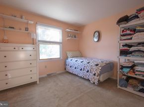 537 Folsom Avenue, Folsom PA 19033