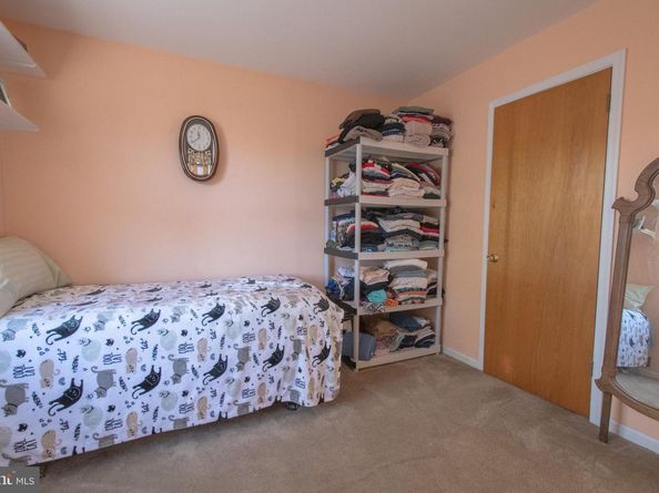 537 Folsom Avenue, Folsom PA 19033