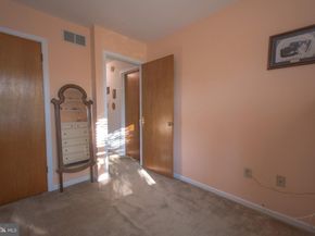 537 Folsom Avenue, Folsom PA 19033