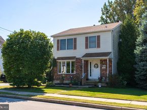 537 Folsom Avenue, Folsom PA 19033