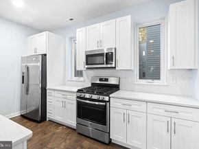 443 Shurs Lane 13, Philadelphia PA 19128