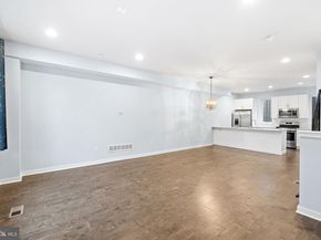 443 Shurs Lane 13, Philadelphia PA 19128