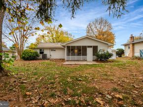 104 W Amhurst Pl, Sterling VA 20164