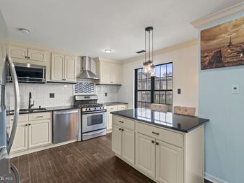 4406 Mcmenamy Street