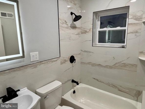 2016 S 23rd Street, Philadelphia PA 19145