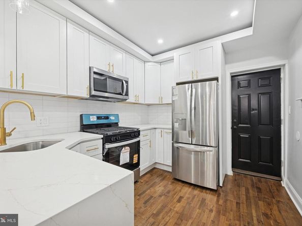 2016 S 23rd Street, Philadelphia PA 19145