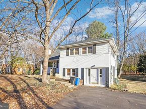 1105 Westbriar Court NE, Vienna VA 22180